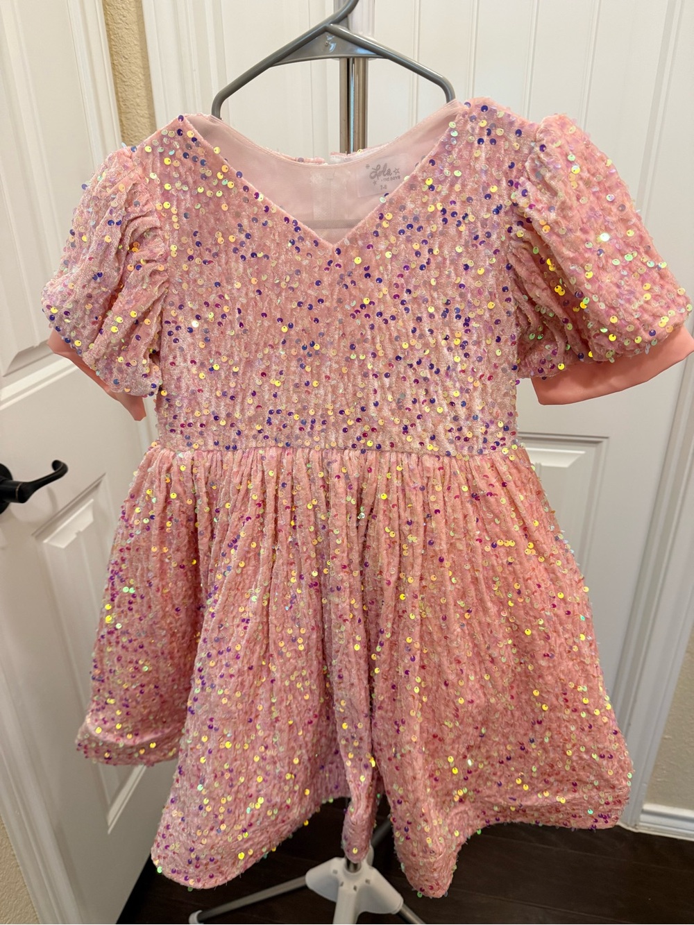 Lola + The Boys Pink Velvet Sequin Puff-Sleeve Formal Dress